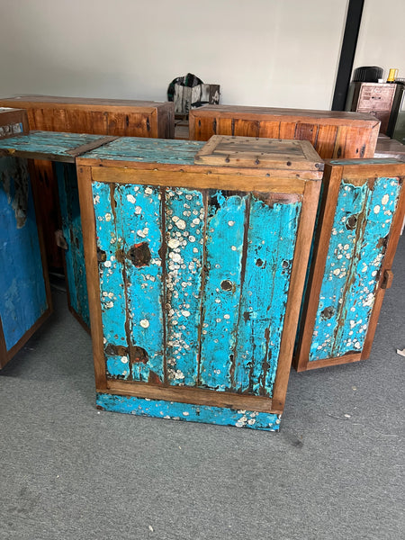 Folding Bar/liquor cabinet - #216