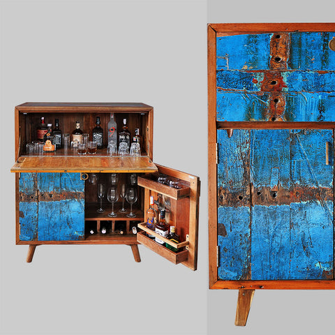 Folding Bar/liquor cabinet - #223