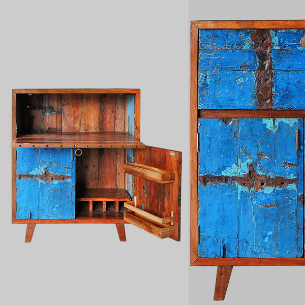 Folding Bar/liquor cabinet - #224