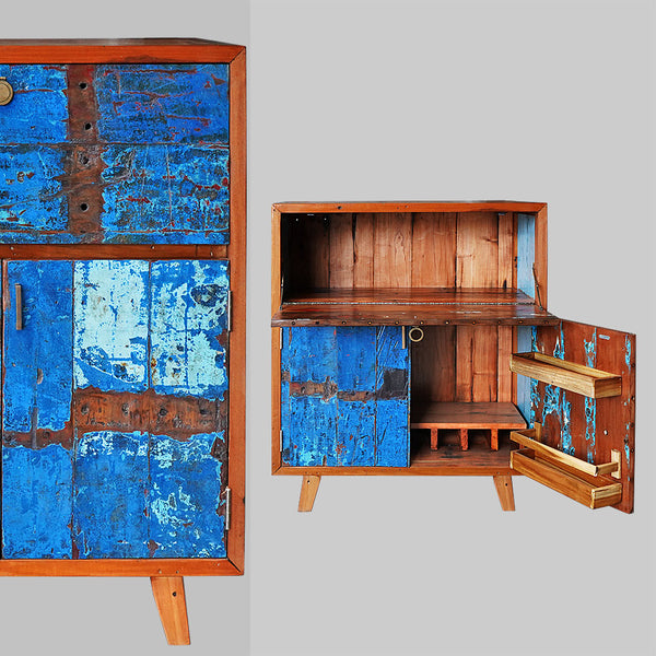 Folding Bar/liquor cabinet - #226